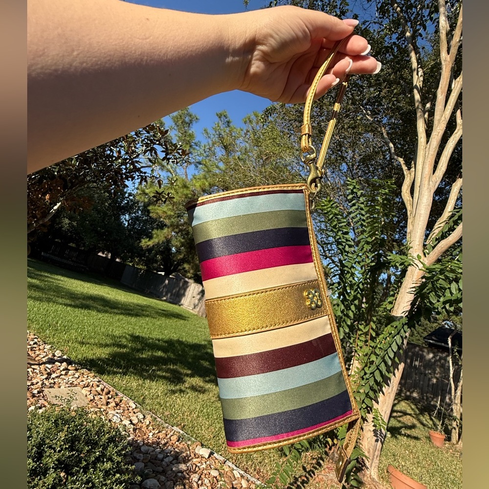COACH Julia Multicolor Legacy striped zip around wristlet Gold Colorful 7”x4”EUC - Picture 4 of 16